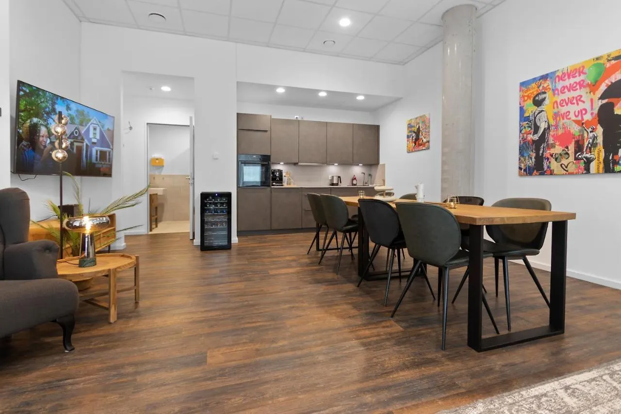 Flatista Homes - Aubing ميونيخ 0*,  ألمانيا